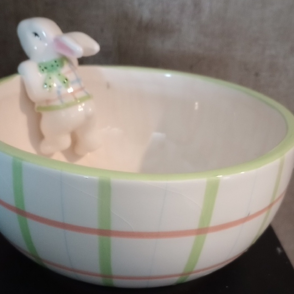 Ceramic Bowl with Bunny Accent - Picture 3 of 3